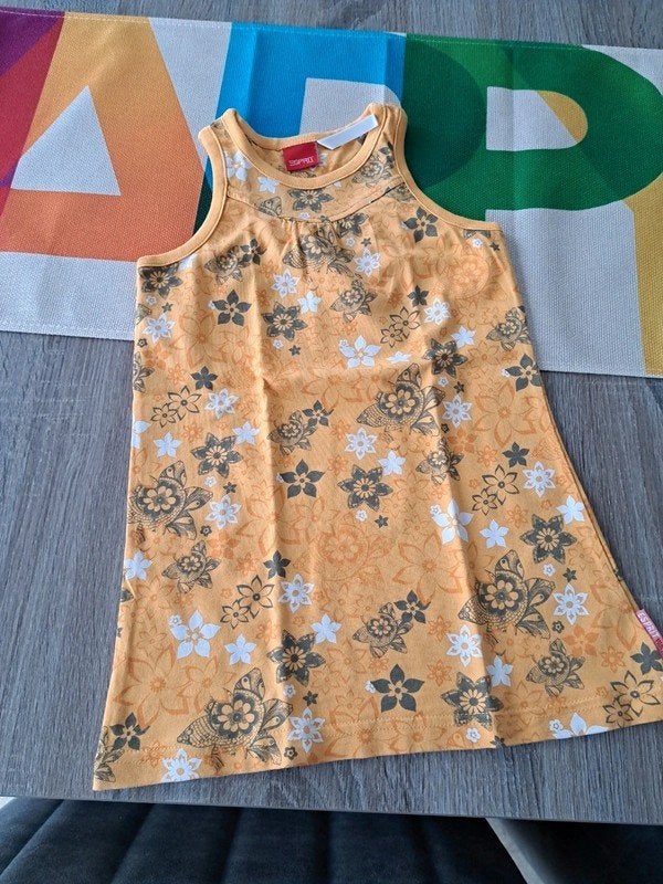 Esprit geel topje 116/122, Kinderen en Baby's, Kinderkleding | Maat 116, Ophalen of Verzenden, Zo goed als nieuw, Meisje, Shirt of Longsleeve