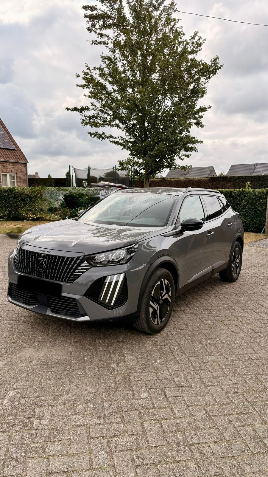 Peugeot 2008 Benzine / Automaat / 360 camera, Auto's, 1304 kg, 1199 cc, Leder en Stof, 5 zetels