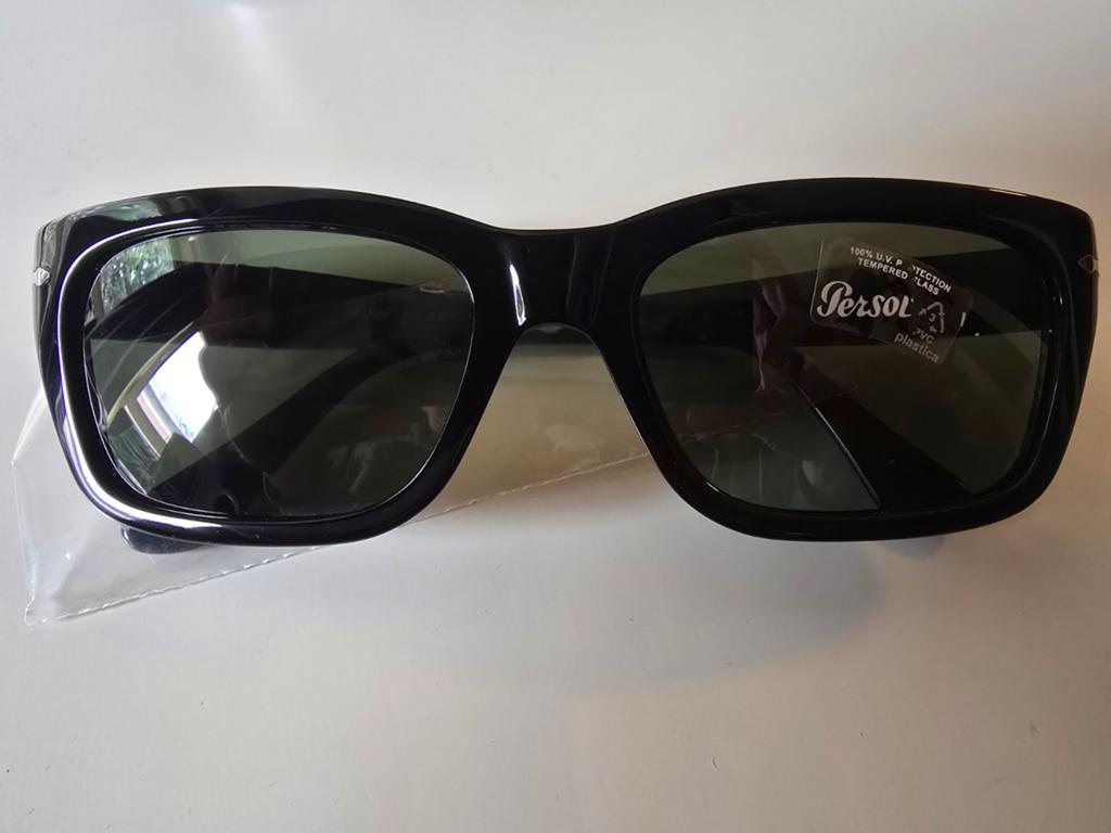 Lunettes de soleil unisexes Persol, neuves, Enlèvement ou Envoi, Noir, Lunettes de soleil