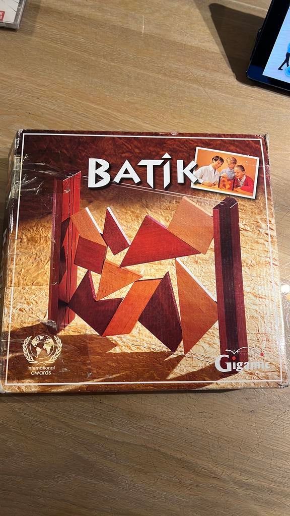 Batik, Verzenden, Zo goed als nieuw