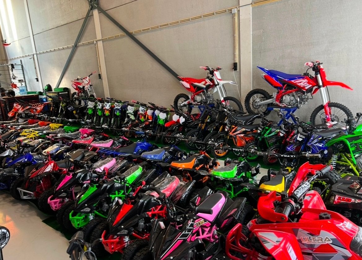 Nieuwe elektrische en benzine kinder quads,cross,loopfiets, Enfants & Bébés, Jouets | Extérieur | Véhicules à batterie, Enlèvement
