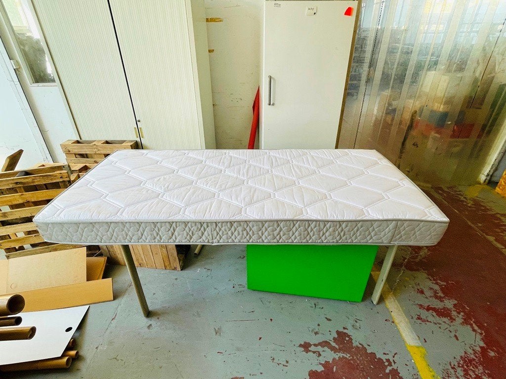 Matelas 1 p. 90 cm  @ @ OXFAM Solidarité, Maison & Meubles, Chambre à coucher | Matelas & Sommiers, Comme neuf, Matelas, 90 cm