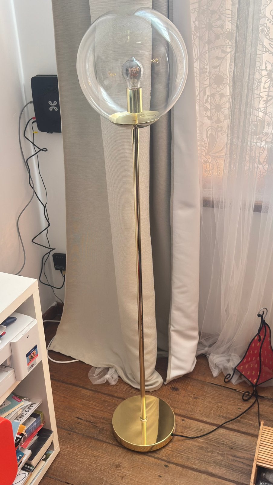 Lampadaire globe en verre et métal doré, Ophalen of Verzenden, Zo goed als nieuw
