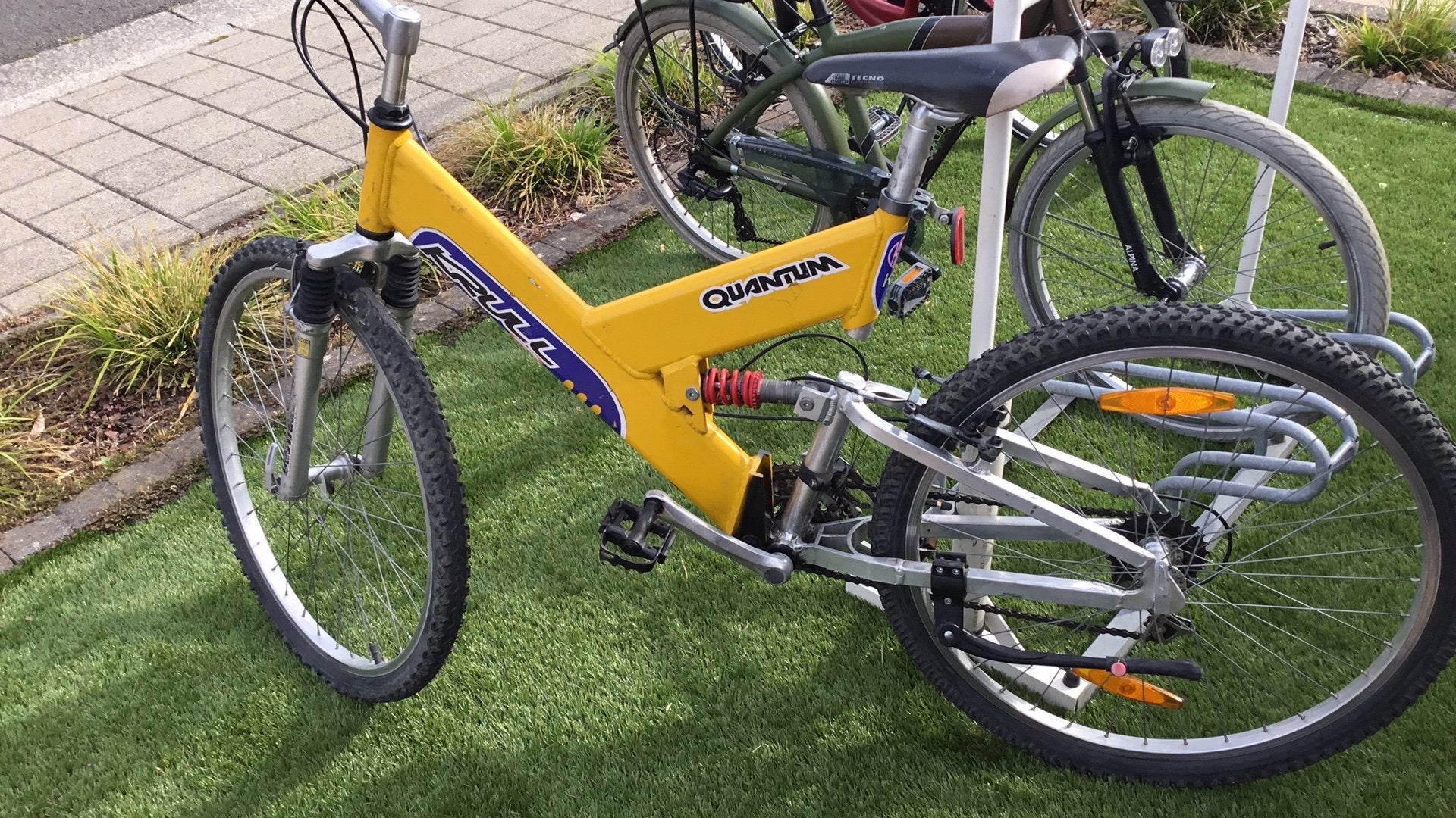 Mtb 26 inch met vering, Fietsen en Brommers, Fietsen | Mountainbikes en ATB, Ophalen of Verzenden, Zo goed als nieuw