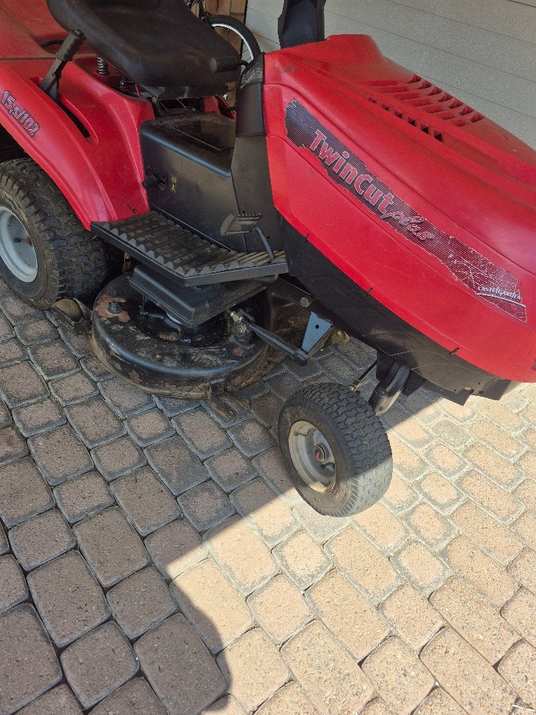 Tracteur tondeuse twin cut, Enlèvement, Briggs & Stratton, Démarrage électrique, 90 à 120 cm