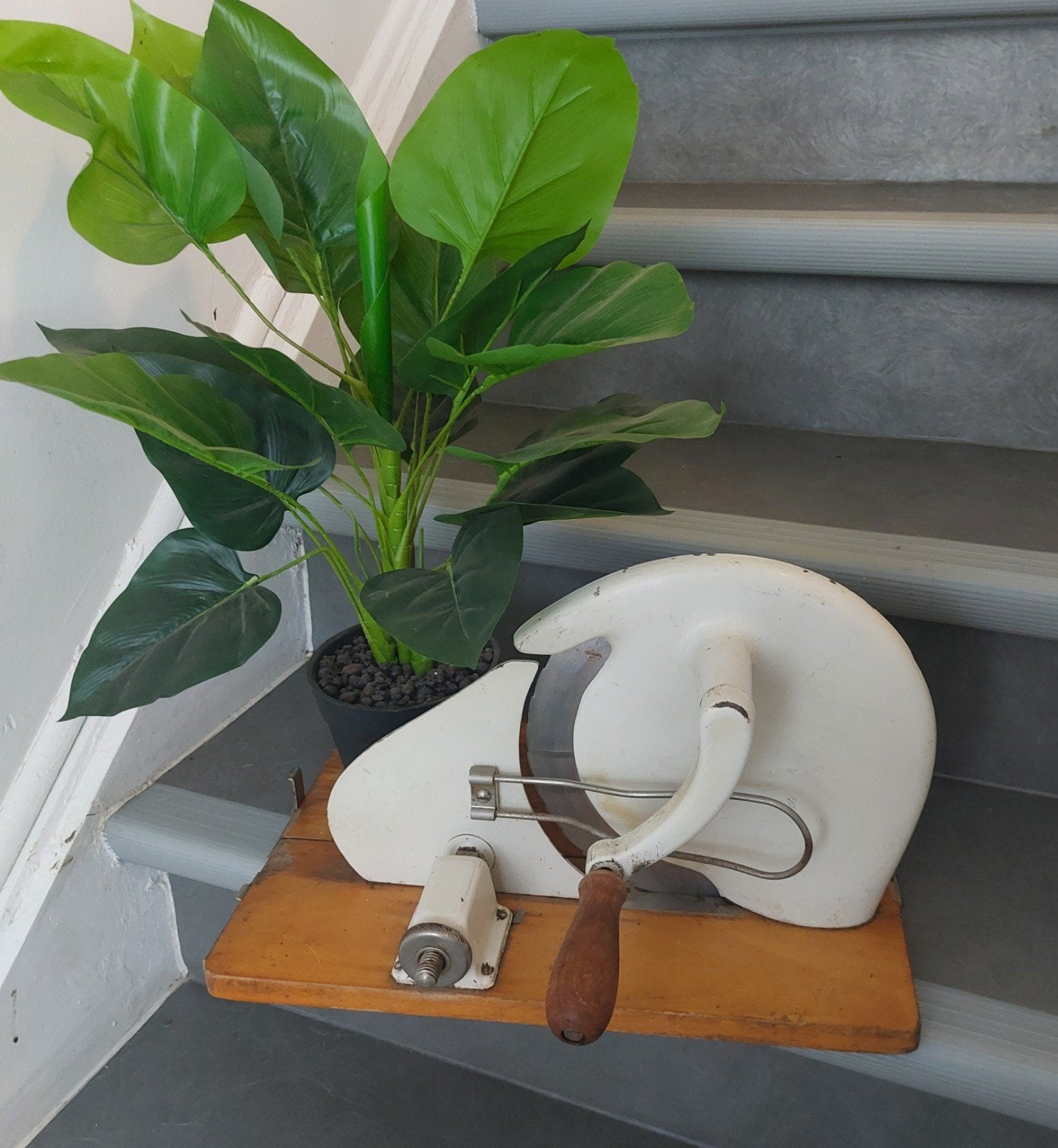 Vintage handmatige broodsnijmachine, Antiek en Kunst, Antiek | Keukengerei, Ophalen of Verzenden