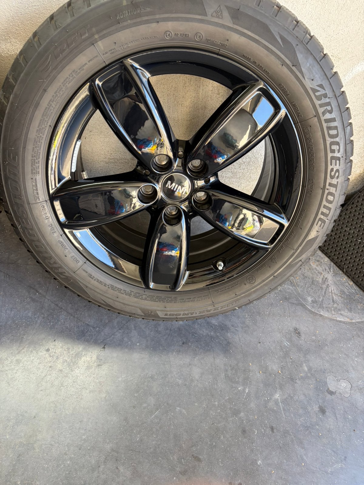 SET ORIGINELE 17” WINTERVELGEN MINI COUNTRYMAN, Auto-onderdelen, Ophalen, Band(en)