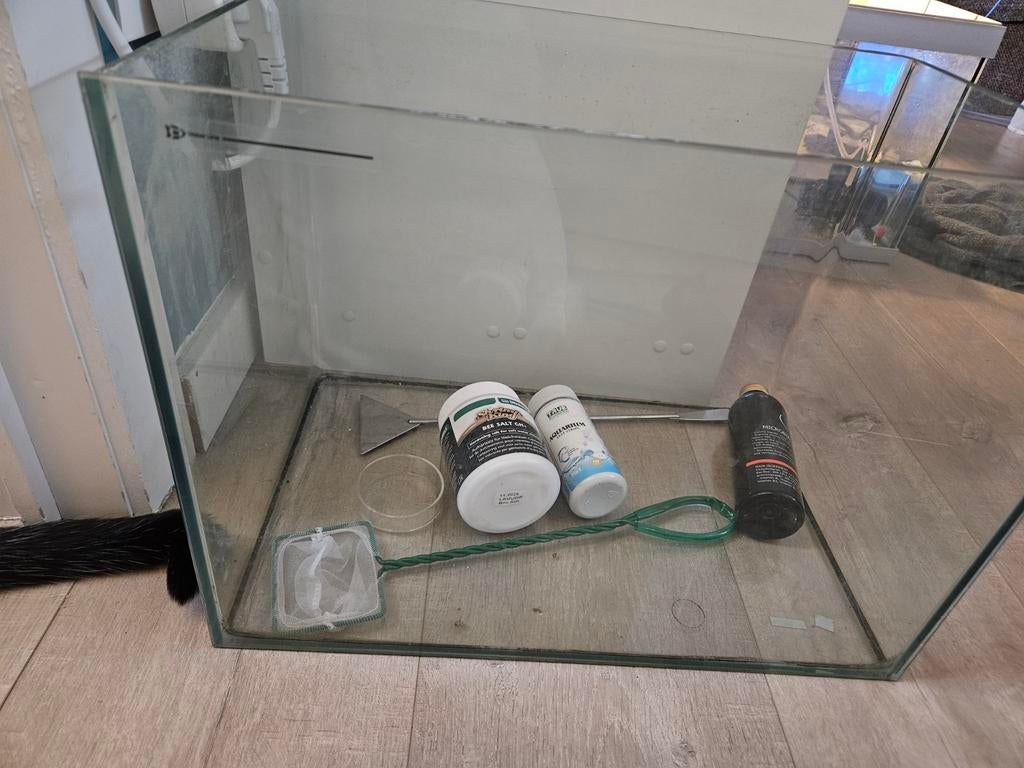 Nano-garnalen aquarium (te koop/ruilen vs aqua met deksel), Enlèvement, Comme neuf, Aquarium vide, Autres marques