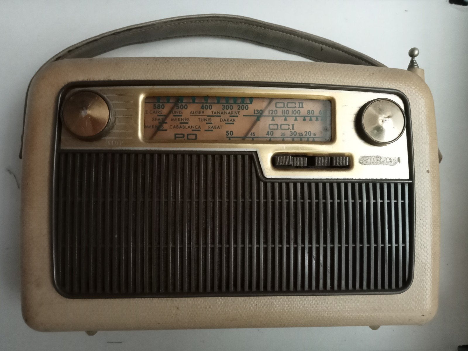2 antieke draagbare radio's, Ophalen, Radio
