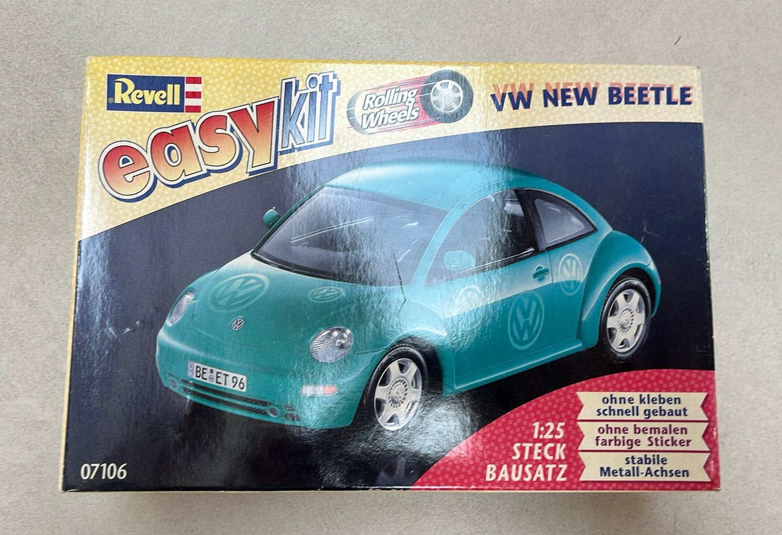 revell vw new beetle, Hobby en Vrije tijd, Auto, Revell, Groter dan 1:32, Nieuw