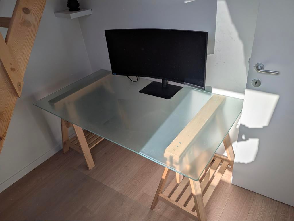 Glazen bureau met houten onderstel (150x80), Ophalen