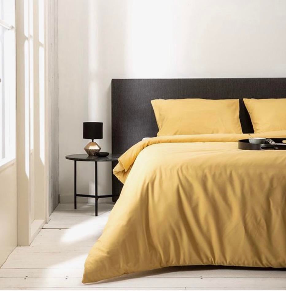 Fresh & Co okergele hotelset dekbedovertrekken – 200x220cm, Huis en Inrichting, Ophalen of Verzenden, Nieuw, Dekbedovertrek