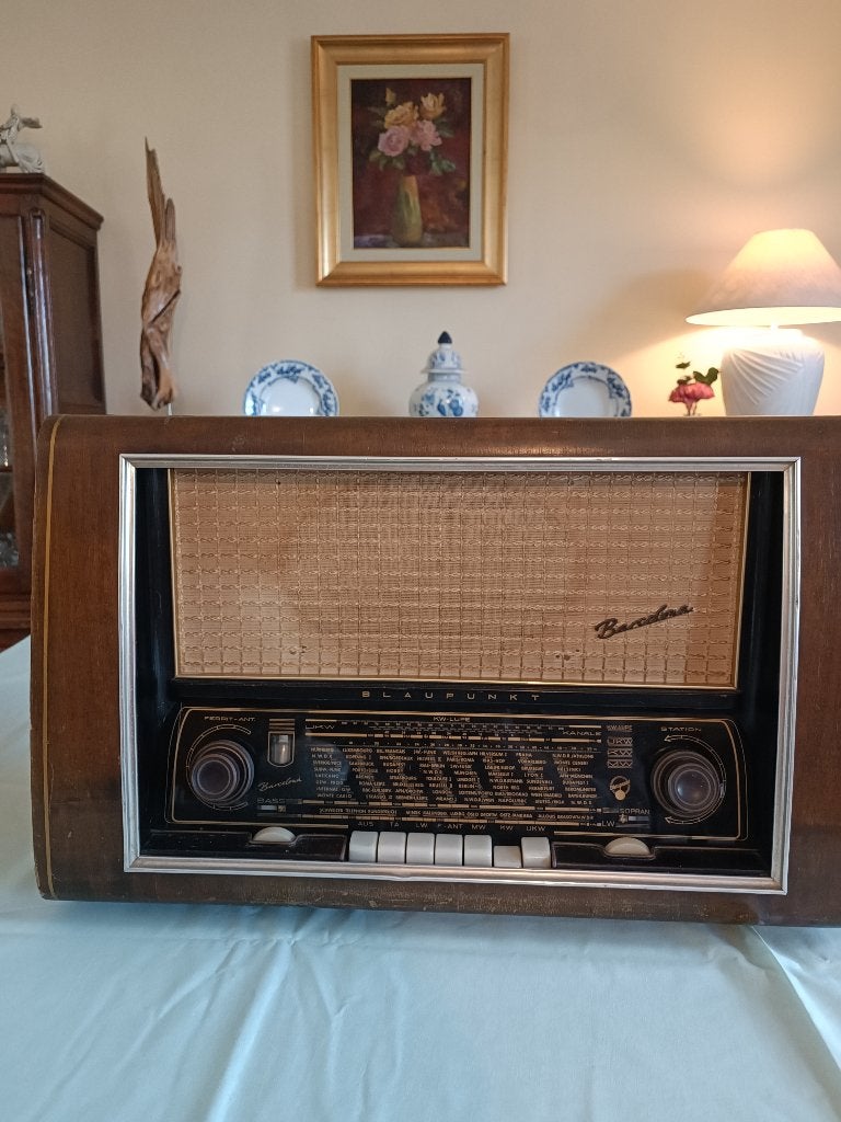 Radio Blaupunkt Barcelona, Antiek en Kunst, Antiek | Tv's en Audio, Ophalen