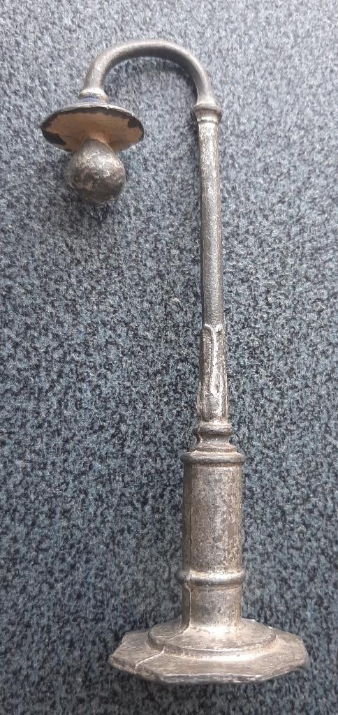 Oude Straatlamp in metaal-tin toy trein jaren 50, Ophalen of Verzenden
