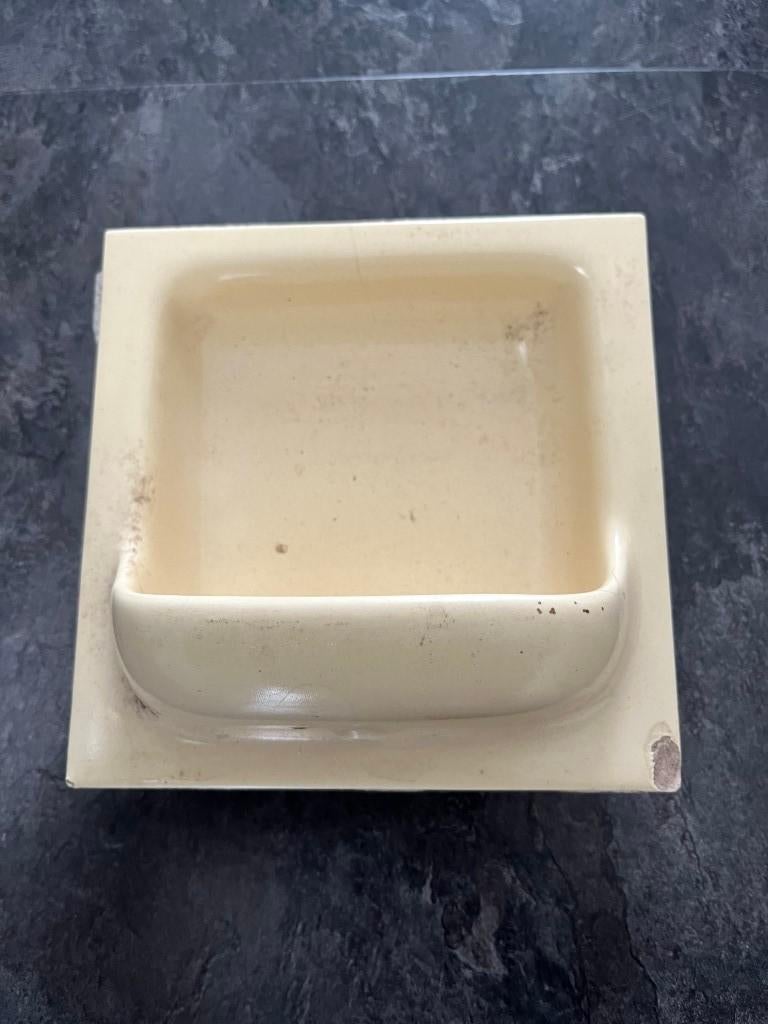 vintage tegel met zeepbakje, Ophalen of Verzenden