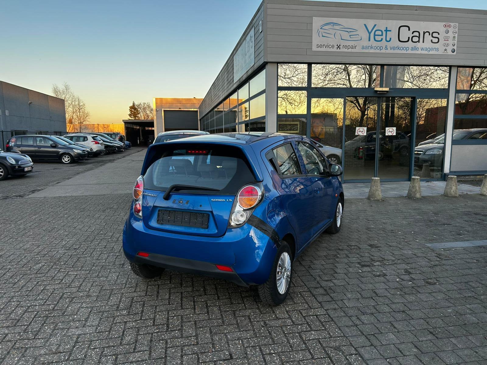 Chevrolet spark benzine met keuring verkoop en garantie, Auto's, Euro 5, Stof, 50 kW, Zwart