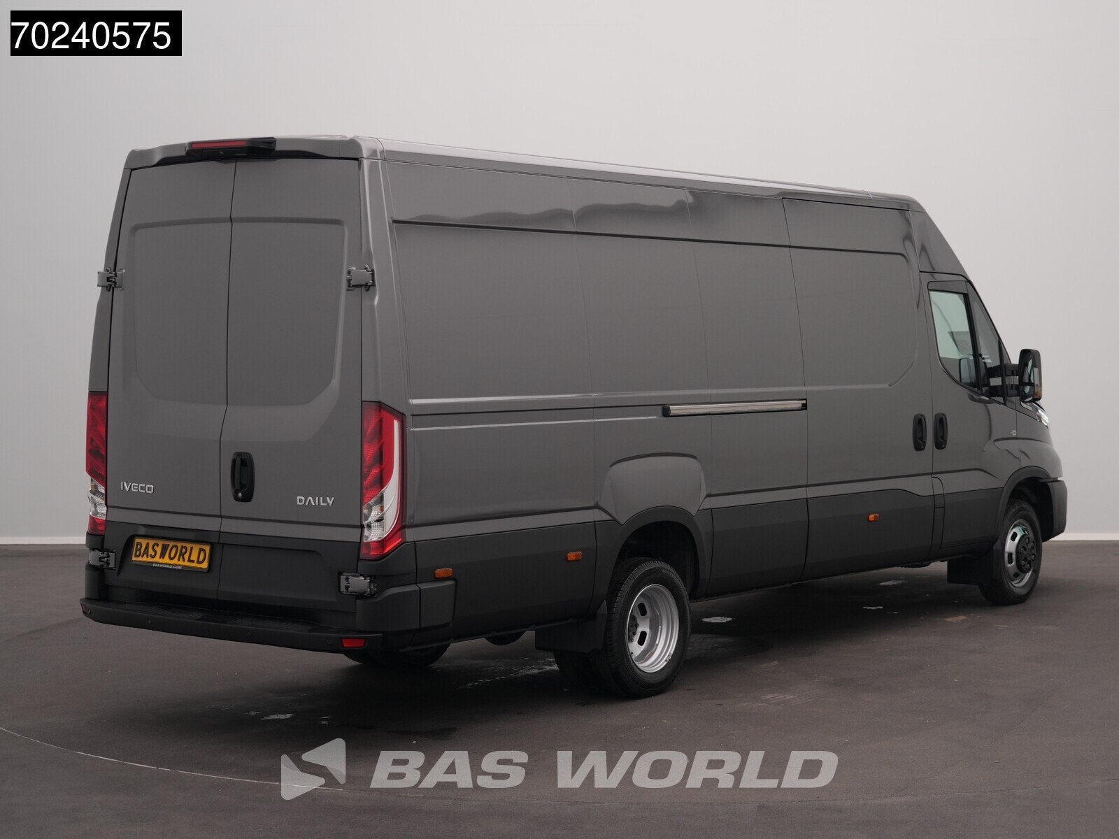 Iveco Daily 35C18 BPM VRIJ! 3.0L Automaat L3H2 180PK Dubbell, Auto's, Automaat, Stof, Euro 6, 4 cilinders