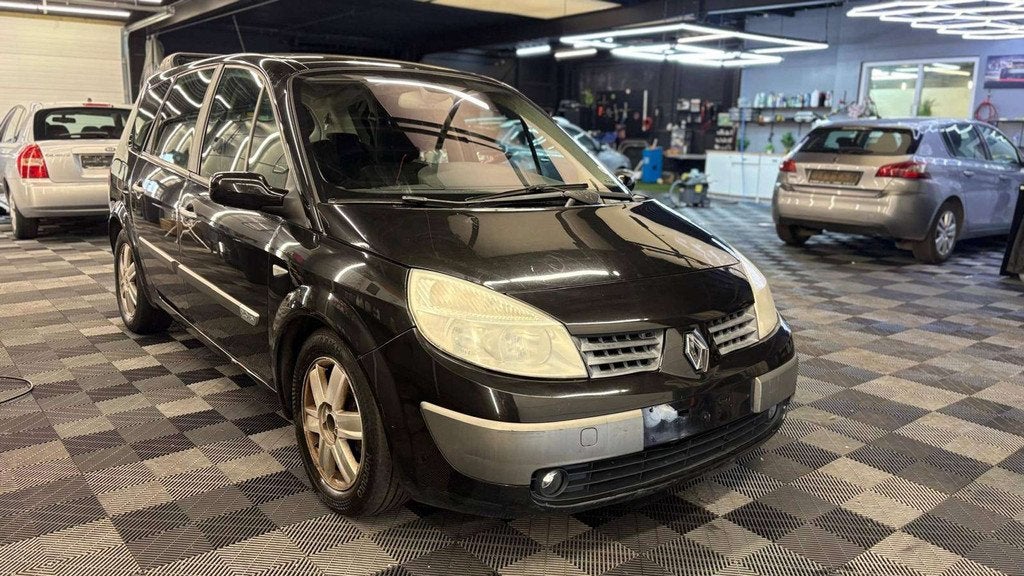 Renault Mégane scenic benzine eur4 automaat bj2004 7zit, Autos, https://public.car-pass.be/vhr/8f35ffe8-4d63-4beb-8457-6f36d0b267e9
