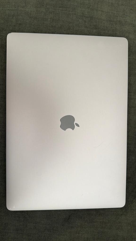 MacBook Pro (15-inch, 2019), Computers en Software, Apple Macbooks, Ophalen of Verzenden, Zo goed als nieuw, MacBook