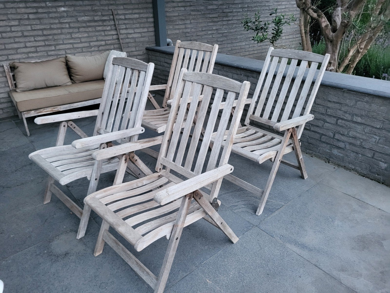 4 chaises réglables en bois de teck

Avec un ensemble de 4 c, Jardin & Terrasse, Enlèvement, Ajustable