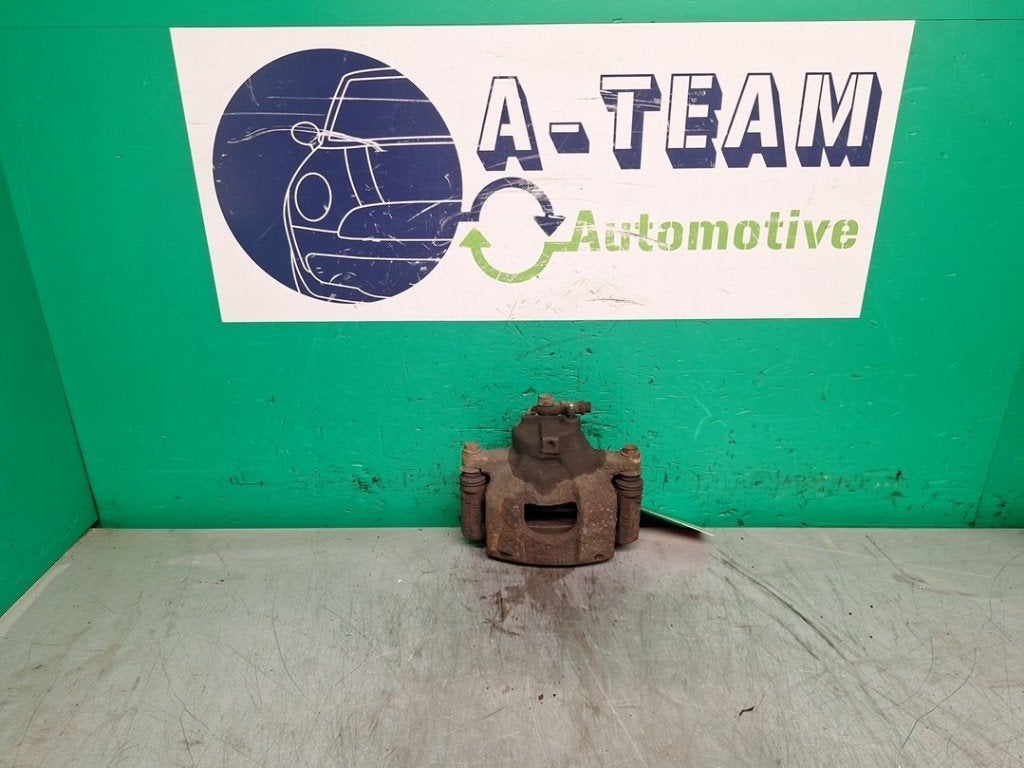 ETRIER DE FREIN AVANT GAUCHE Toyota Aygo (B10), Robert Bosch AG, Toyota, Utilisé, Robert-Bosch-Allee 1
74232  Abstatt, DE