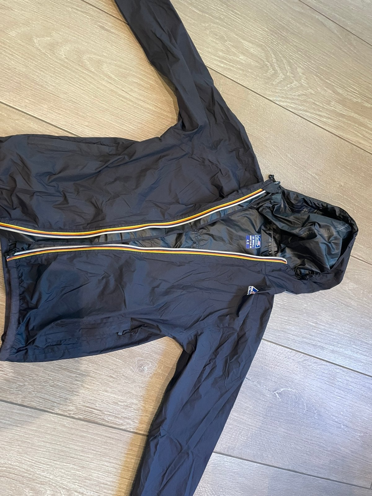 regenjas kway 4.0 maat 2x small, Caravanes & Camping, Enlèvement ou Envoi, Comme neuf, Imperméable