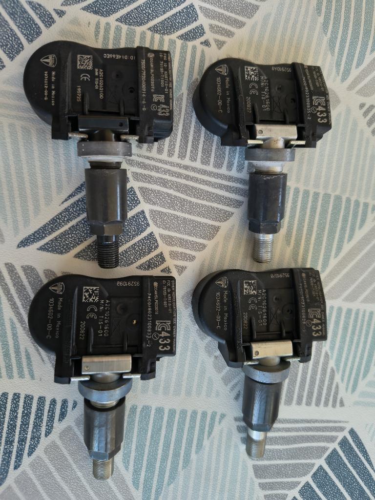 TPMS sensoren Tesla Model 3, Enlèvement ou Envoi, Utilisé