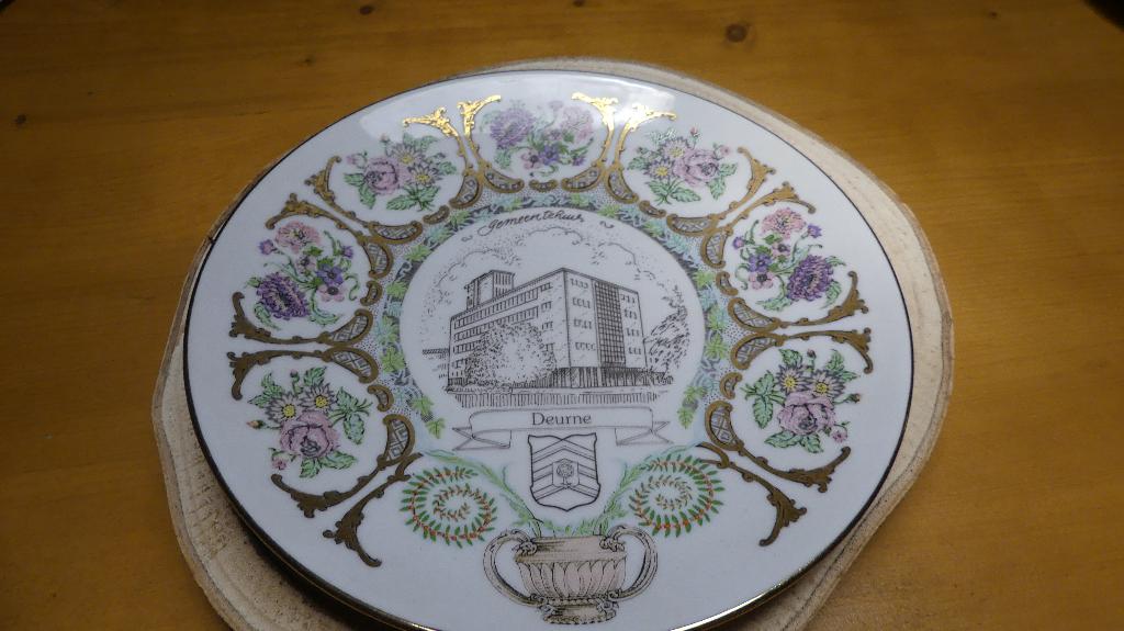 4 Limoges sierbordjes (gelimiteerde speciaaluitgave 35/99), Antiek en Kunst, Ophalen