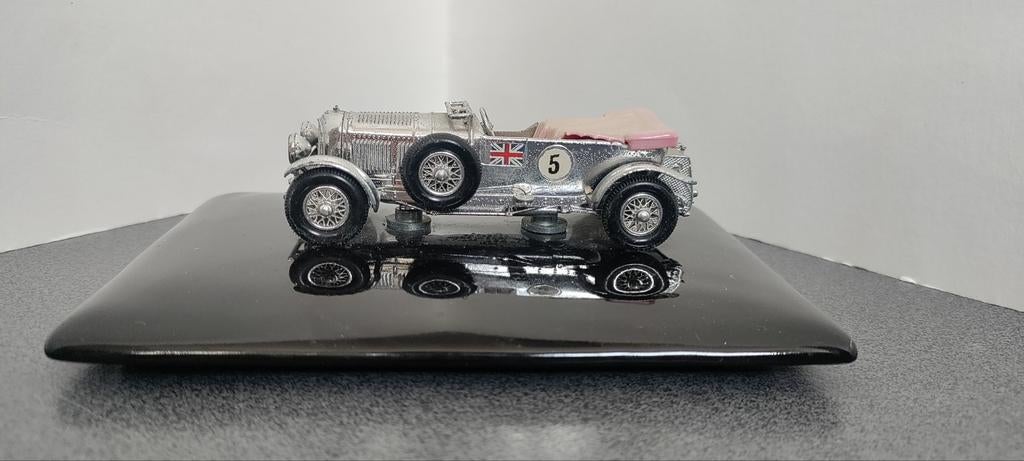 Bentley blower le Mans verzilverde uitvoering 1/43, Hobby en Vrije tijd, Ophalen of Verzenden