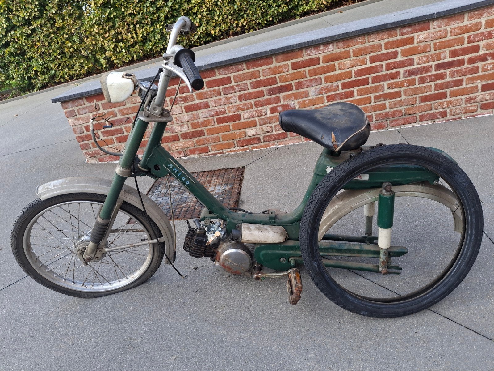 Honda Amigo voor opmaak, Enlèvement
