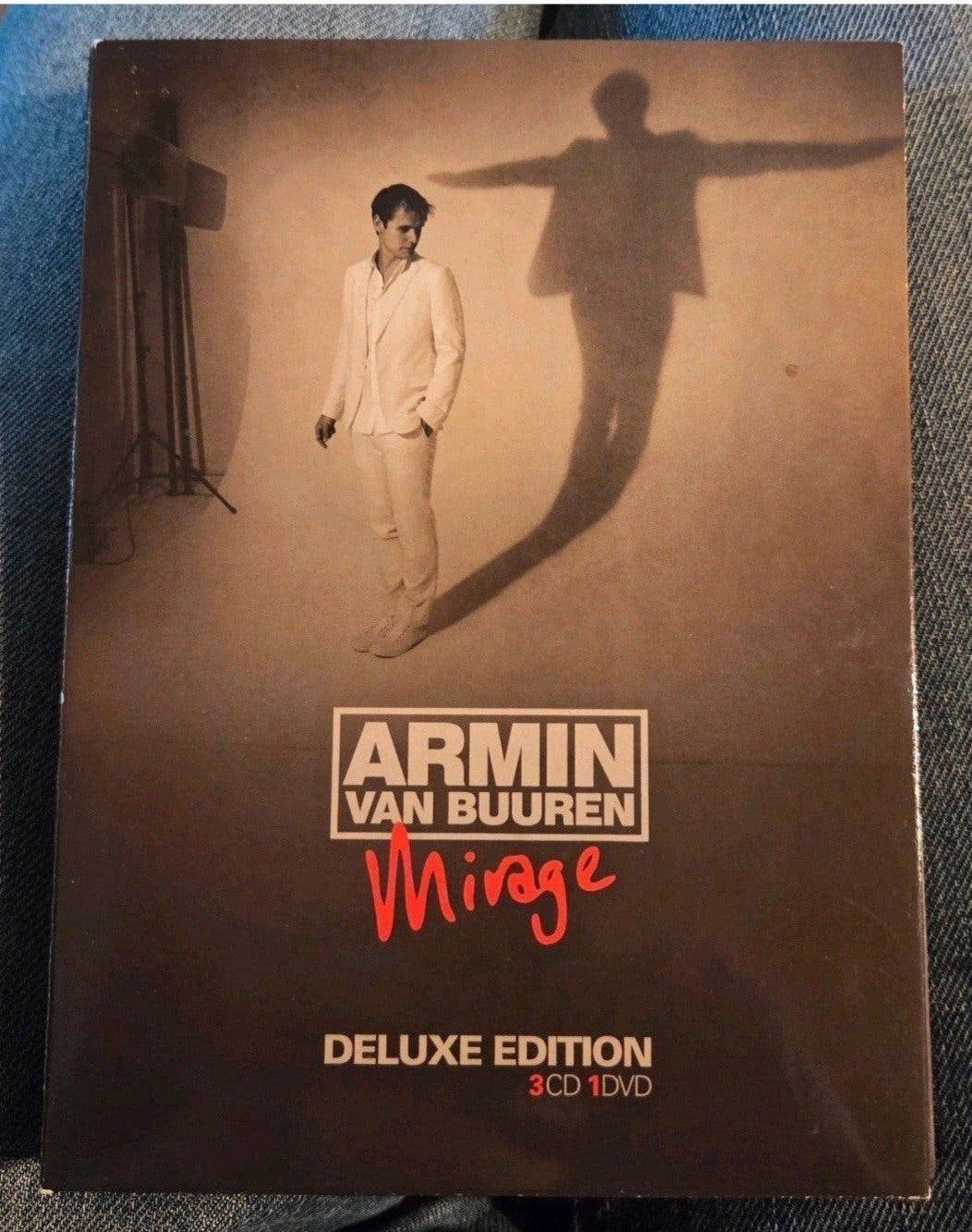 Armin van Buuren: Mirage Deluxe Edition  3 CD  + 1 DVD, Ophalen of Verzenden, Zo goed als nieuw, Muziekvideo's