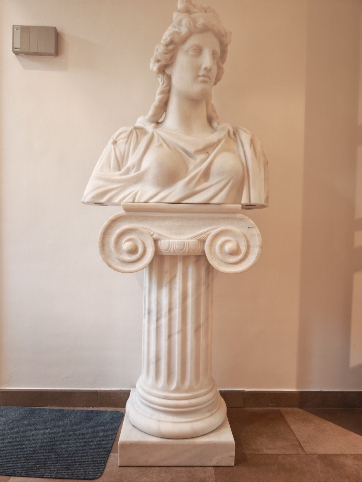 Statue d’Aphrodite – Déesse de l’Amour et de la Beauté Étern, Antiquités & Art, Enlèvement