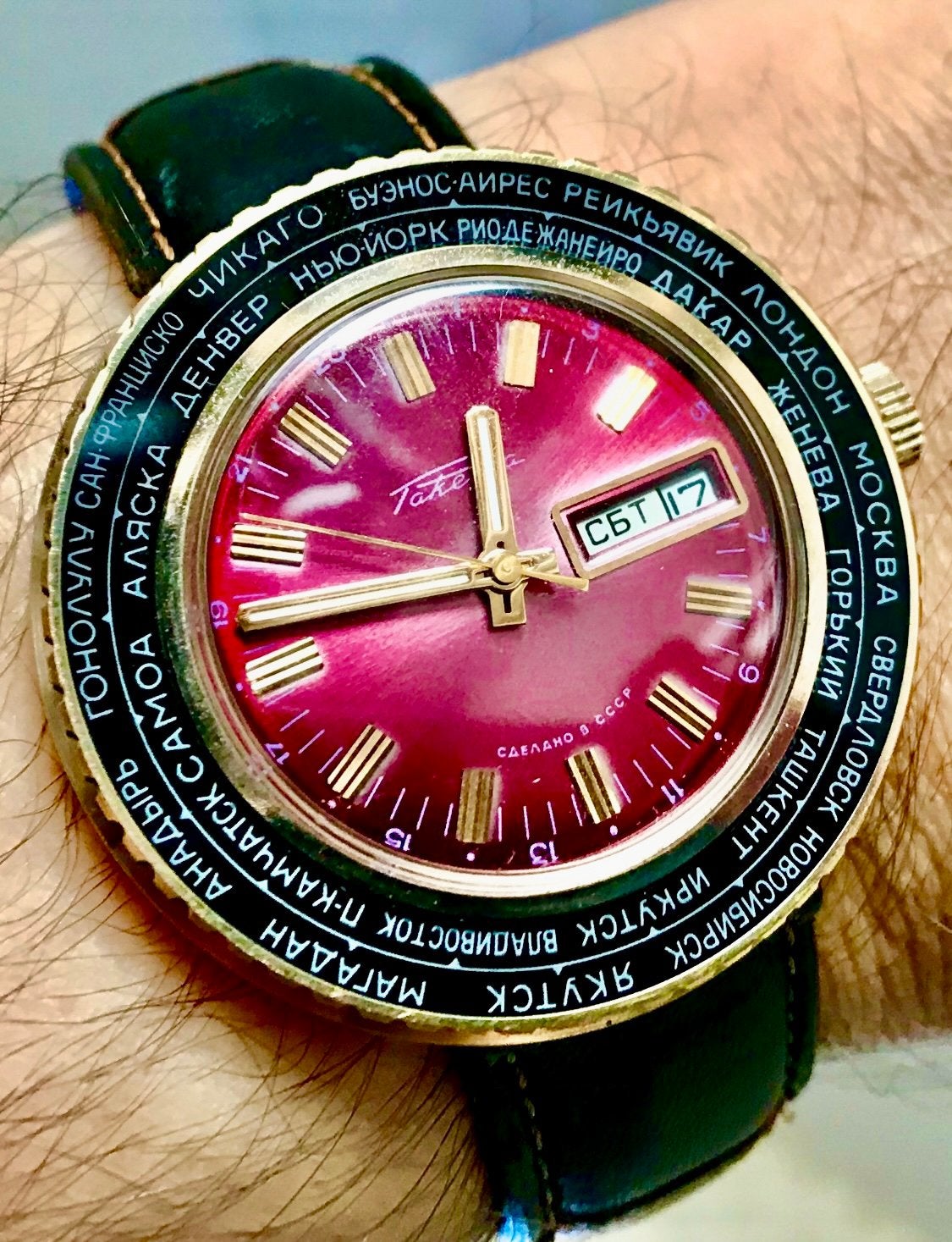 Montre Raketa World Time, Enlèvement ou Envoi, Comme neuf