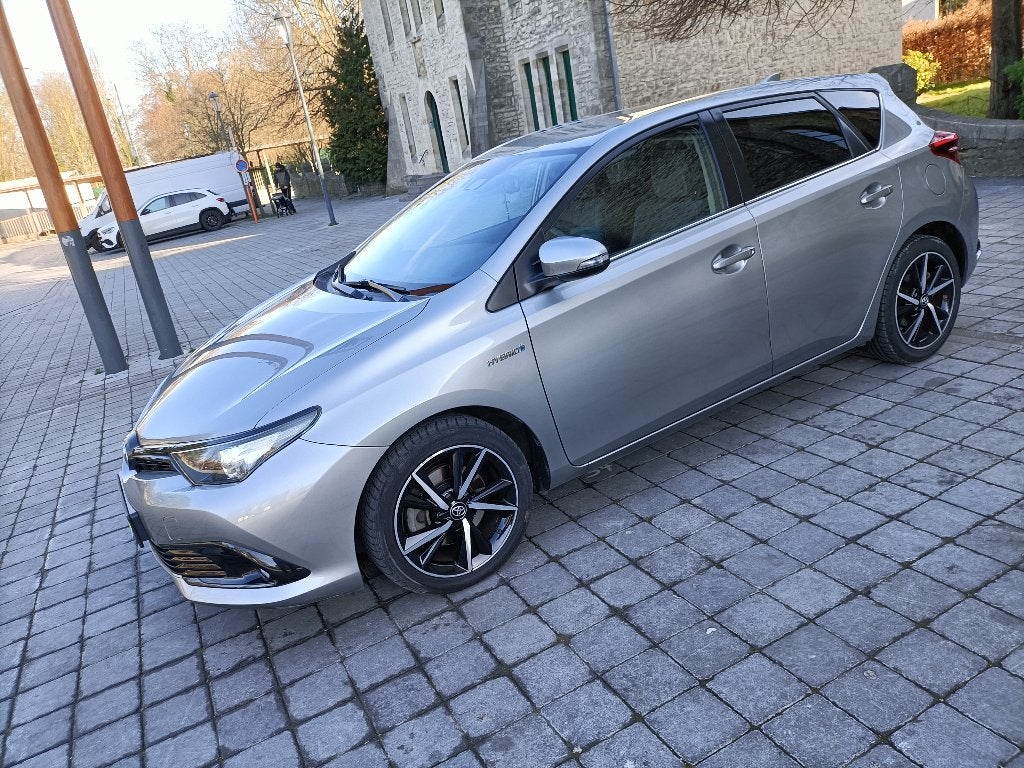 Toyota Auris 2019 - Benzine/Hybride - automatisch, Auto's, Stof, Euro 6, 4 cilinders, Particulier