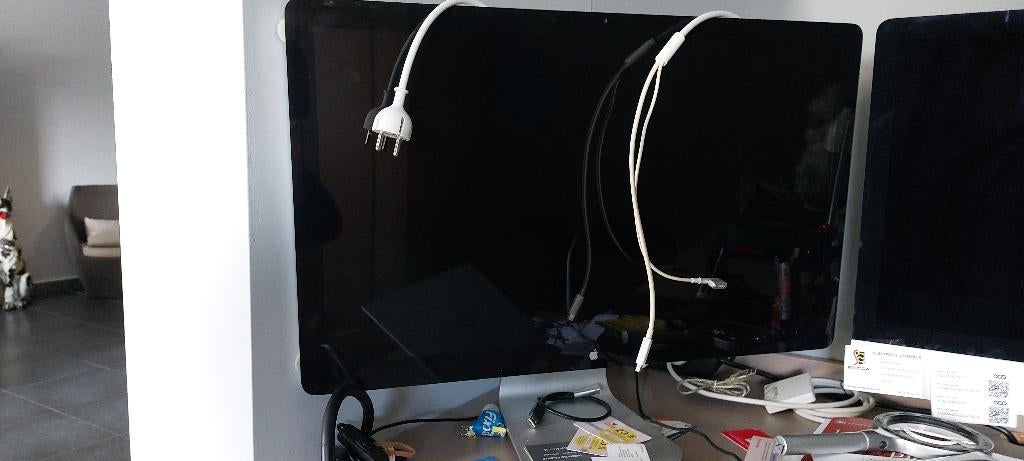 Apple Thunderbolt-scherm 27", Ophalen, IPS, Ingebouwde speakers, 27"