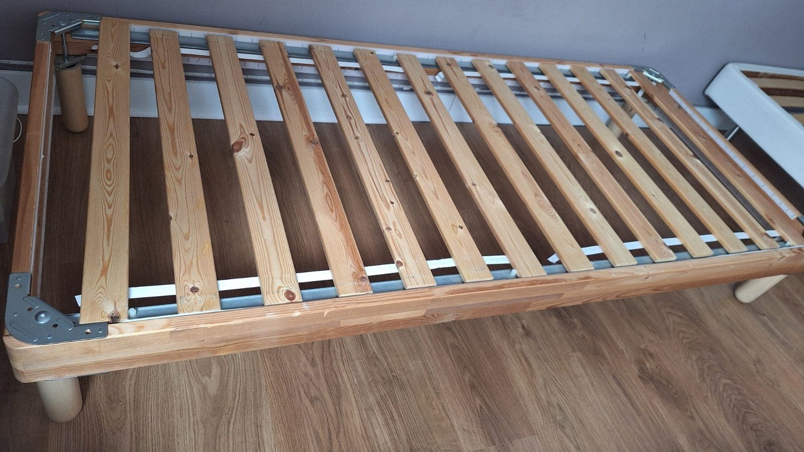 Lit une personne 90x200cm Espevar bois Ikea, Maison & Meubles, Chambre à coucher | Matelas & Sommiers, Enlèvement, Une personne