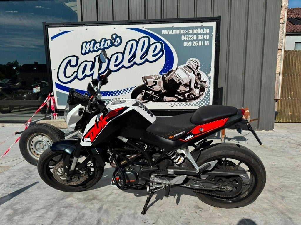 KTM	Duke 125, Motoren, Bedrijf, 125 cc, 11 kW of minder