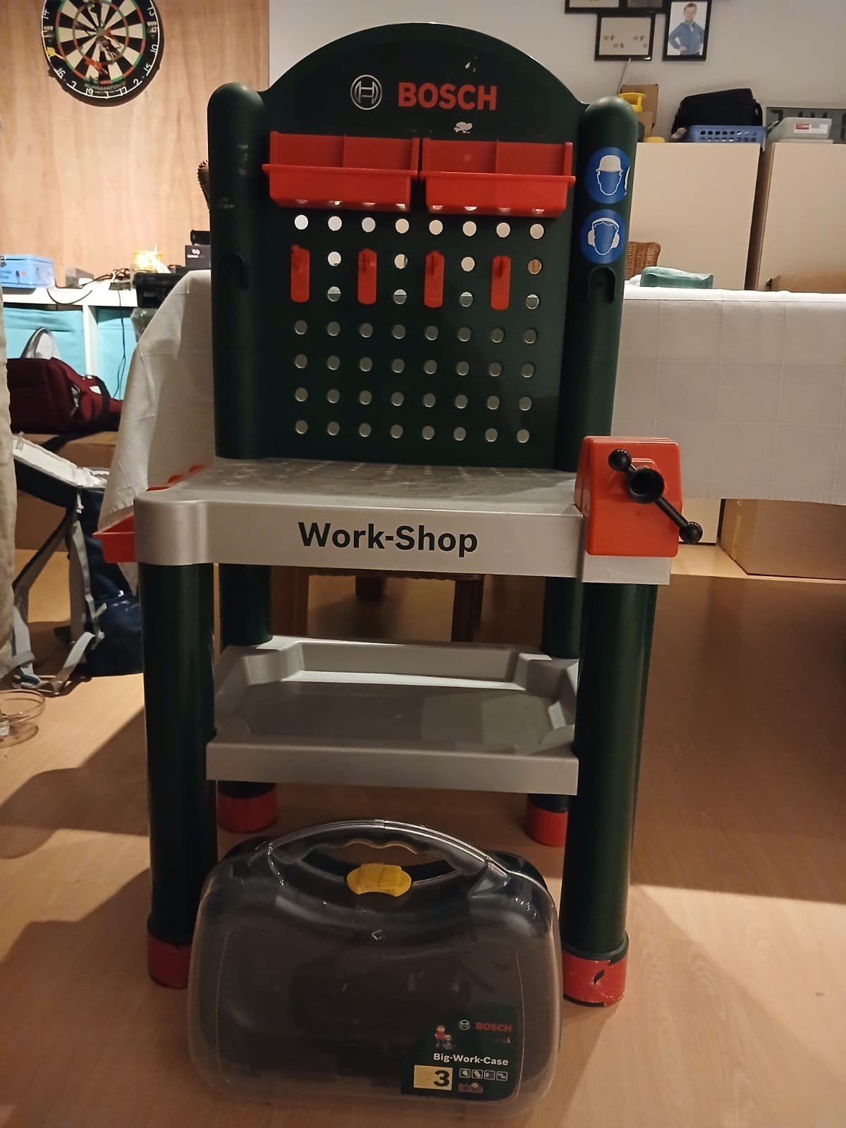 Bosch speelgoed werkbank (Theo Klein) + koffer met accessoir, Ophalen