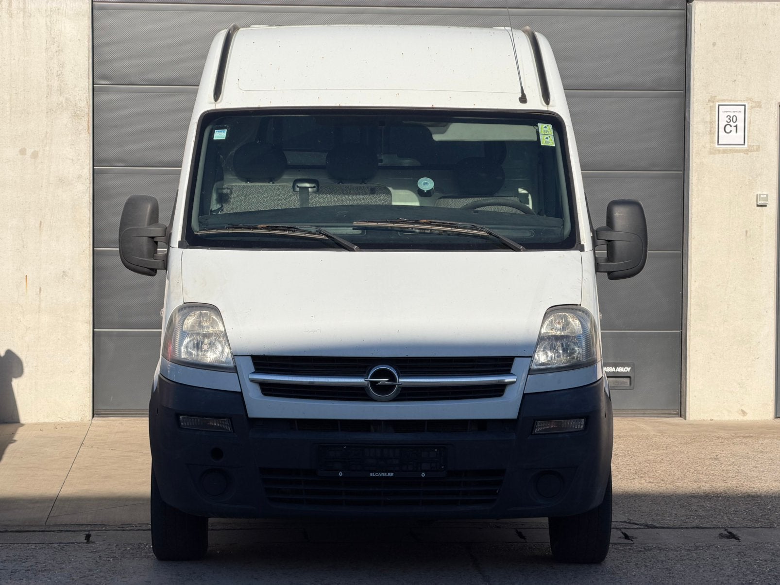 Opel Movano | 2.5 Diesel | GEKERUD VOOR VERKOOP, Auto's, 4 deurs, 4 cilinders, Grijs, Particulier