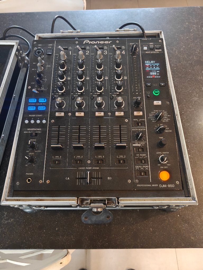 Pioneer DJM-850-K + flightcase, Musique & Instruments, Enlèvement, Utilisé, DJ-Set, Pioneer