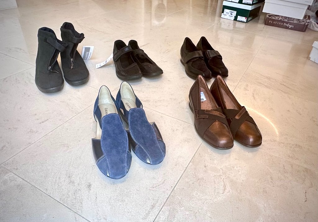 Ensemble de chaussures pour femmes DAMART - NEUF, Vêtements | Femmes, Chaussures, Neuf, Autres couleurs, Escarpins, Enlèvement