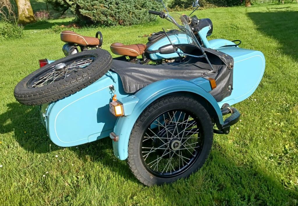 Ural moto side-car, Vélos & Vélomoteurs, Cyclomoteurs | Derbi, Enlèvement