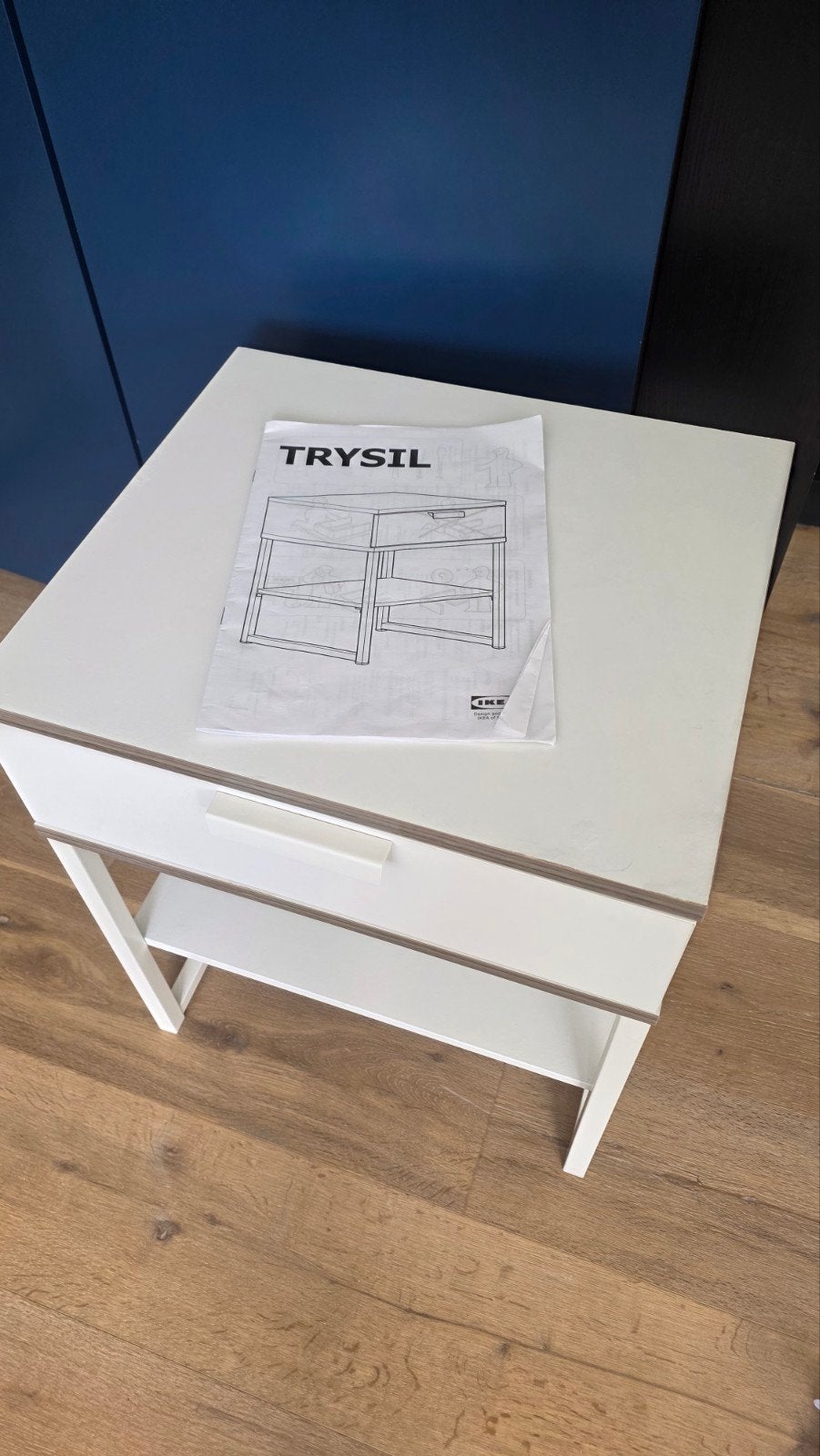 Table de nuit Ikea TRYSIL, Maison & Meubles, Enlèvement