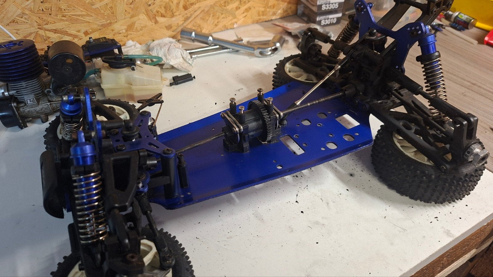 Recherche pièces ou épaves, Utilisé, 1:5 à 1:8, Voiture
