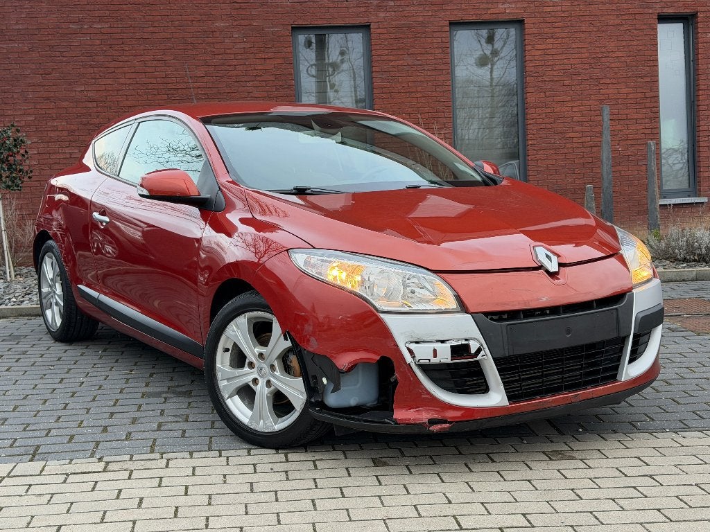 Renault Megane Coupé 1.4TCe (130Ch) Euro 5 ( 135.000Km ), Auto's, Voorwielaandrijving, Euro 5, 96 kW, Particulier