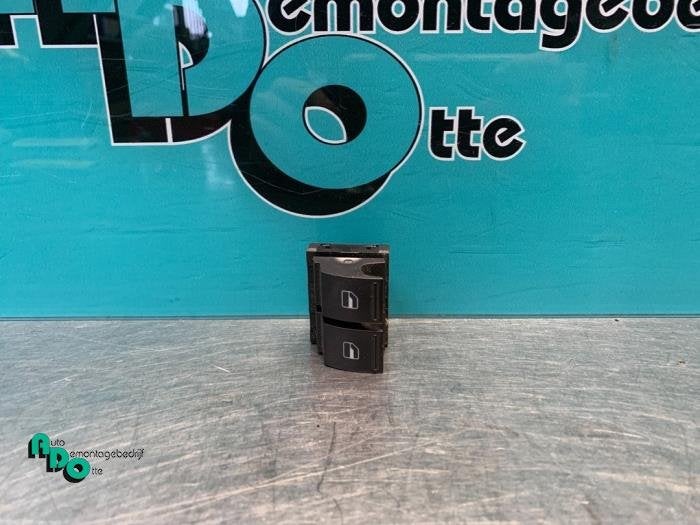 Commutateur vitre électrique d'un Seat Leon (Leon 05-), -, 3 mois de garantie, Utilisé, -
