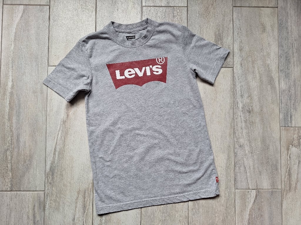 ★ M140 - T-Shirt Levis, Garçon, Enlèvement ou Envoi, Chemise ou À manches longues, Utilisé