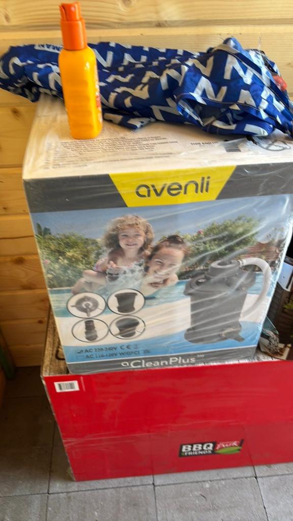 Zwembad nieuw, Ophalen, Nieuw