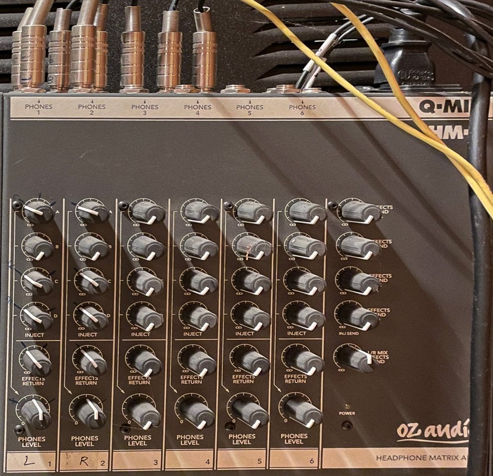 Oz Audio Q-Mix., Muziek en Instrumenten, Ophalen, Gebruikt, 5 tot 10 kanalen