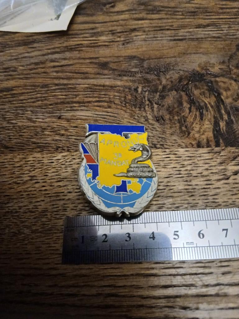 Insigne para français APRONUC 3e mandat, Collections, Envoi, Armée de terre, Emblème ou Badge